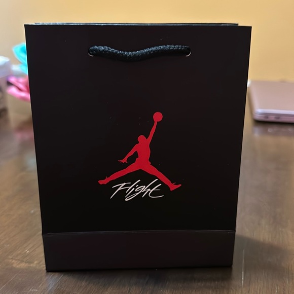 Air Jordan small gift bag with drawstrings! 😎 - Picture 1 of 4